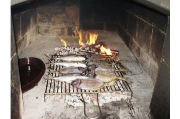 Chorwacja Privát Kanica, Zewnątrz